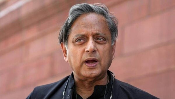 शशि थरूर ने बांग्लादेश में हो रही हिंसा पर जताई चिंता: बोले- भीड़तंत्र नहीं होना चाहिए