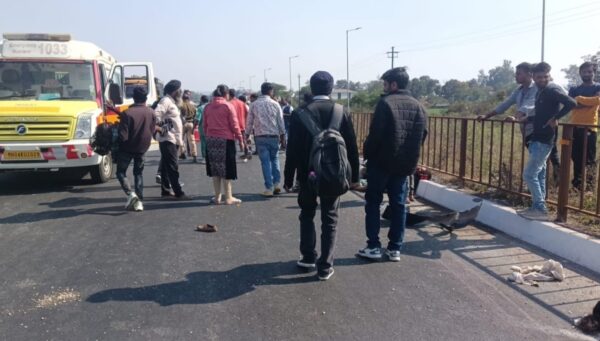 मध्य प्रदेश के जबलपुर में भीषण सड़क हादसा, तेज रफ्तार कार ने 20 मजदूरों को रौंदा; 2 की मौत