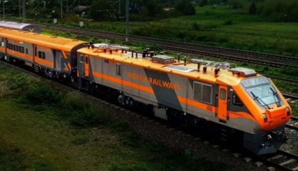 उद्घाटन के बाद पटरी से गायब समस्तीपुर-पनवेल अमृत भारत, यात्री पूछ रहे- कब चलेगी ट्रेन ?