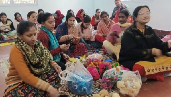 महिलाओं के लिए खुला आत्मनिर्भरता का रास्ता, हस्तशिल्प प्रशिक्षण से बन रहीं स्वरोजगार की मिसाल
